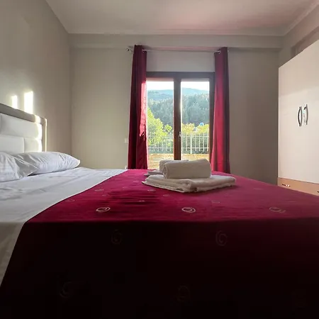 Gramo's بيت ضيافة Përmet
